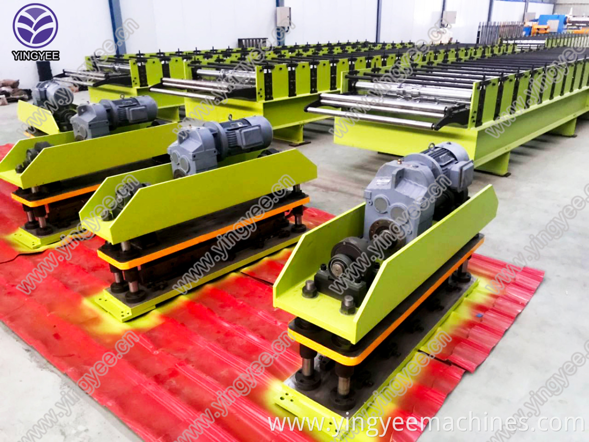 Trapezoid roof sheet roll forming machine